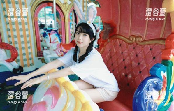 163.sk 你见过视频里的人把瓜吃成这样的吗?快来www.163.sk感受一下!