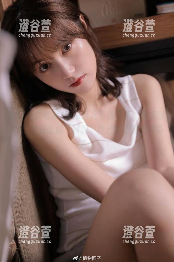 侦探活儿干得不错，继续翻“51免费吃瓜”网页，我已经看到万种奇遇！