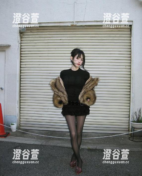 今夜就想登录“51黑料”，让八卦不断，瓜好吃到不要不要的！