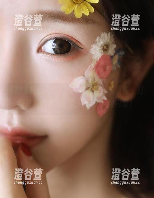 下载718吃瓜网苹果版，打破官网的局限，直接“吃”到内幕！