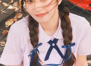 在www吃瓜网.top首页流连的我，是真吃瓜还是在偷看别人的生活？