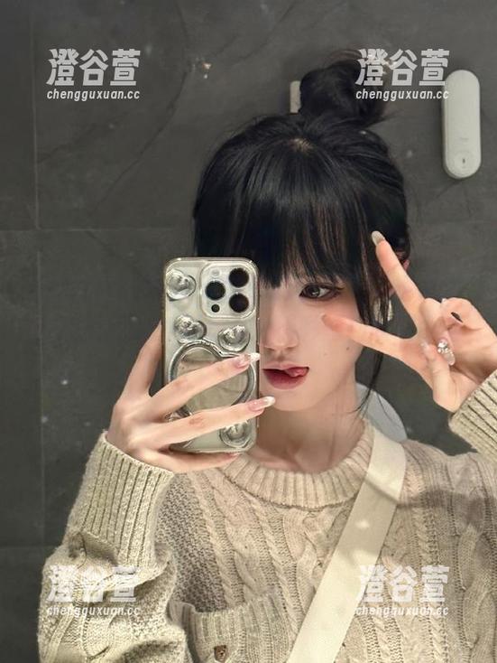观看zzzttt的时候，不禁为大多数瓜民的剧本写得太精彩感到叹服，哈哈！
