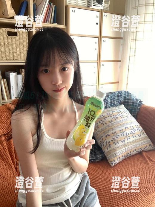 吃瓜51 听说“吃瓜51”传送门里有最新瓜,等着我一边盯着屏幕一边犯花痴。