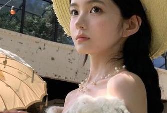 大家都在用的苹果版吃瓜网址，抖音网红们在上面做了什么调皮事儿？