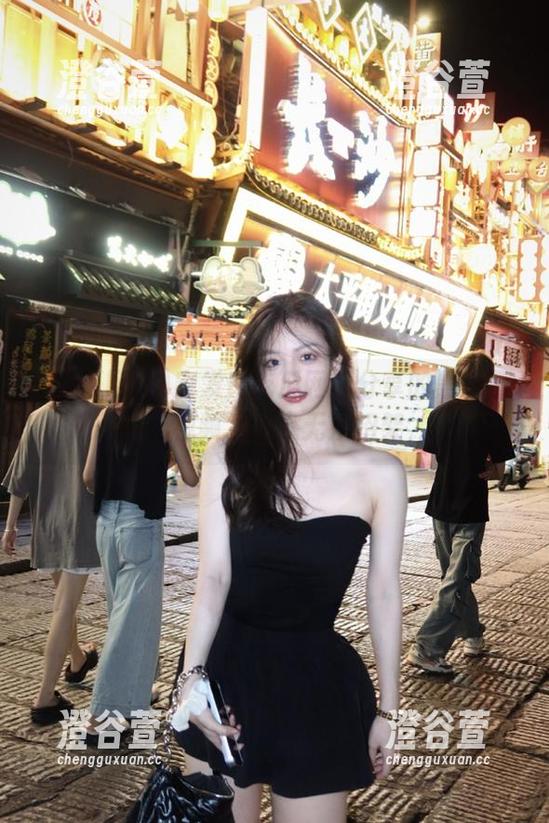 突发！吃瓜网红分享的黑料蘑菇视频，让人无从招架