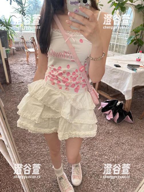 校园黑料集合！下载‘我要吃瓜网’专享神秘瓜子！