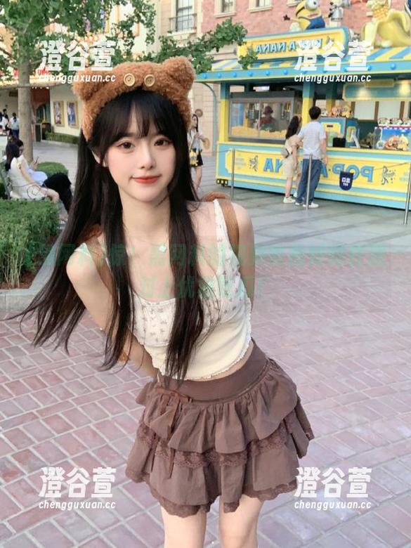 黑网料 惊!黑网料的视频教我如何在派对上优雅吃瓜!